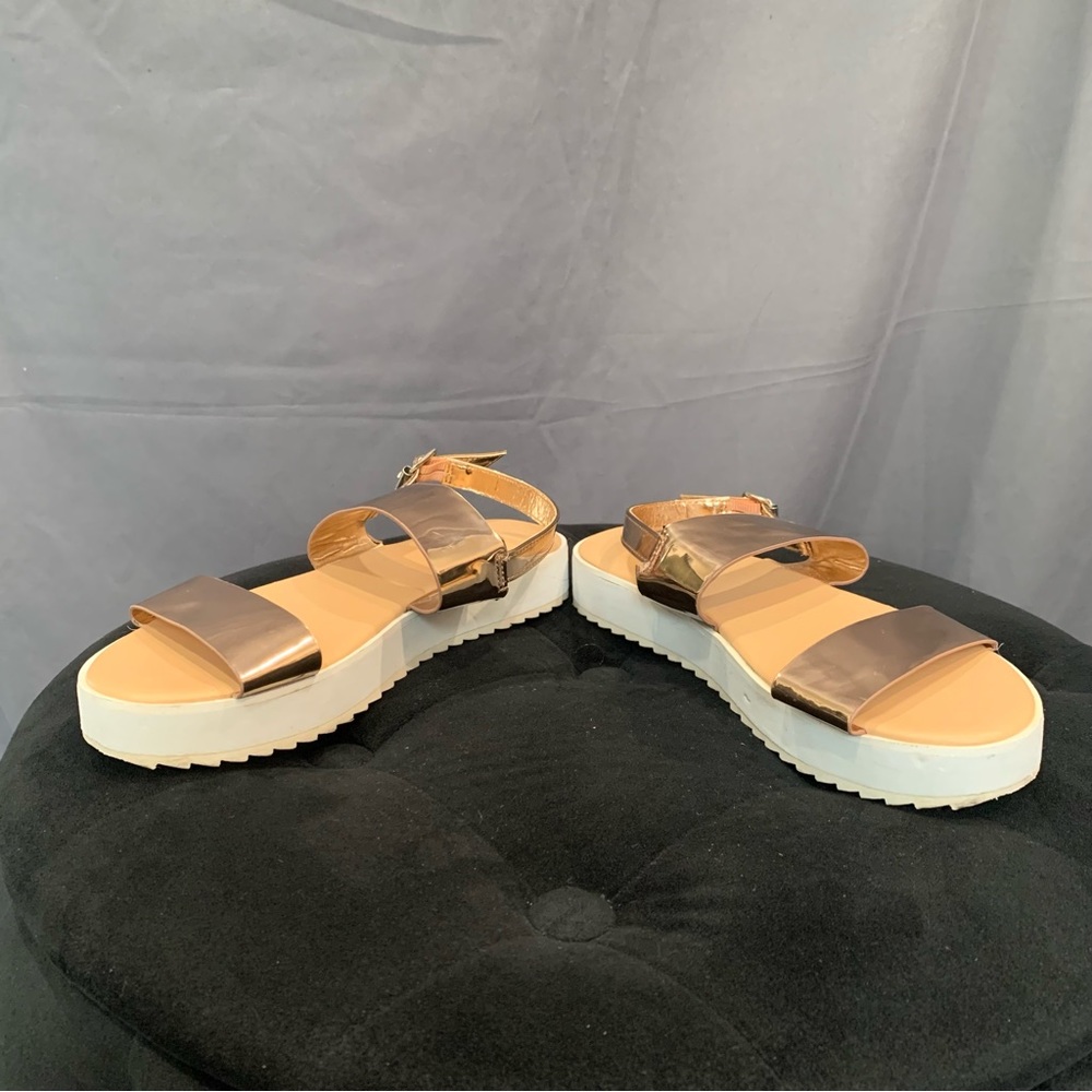 JustFab Rose Gold Platform Sandals, size 6 - Picture 7 of 9